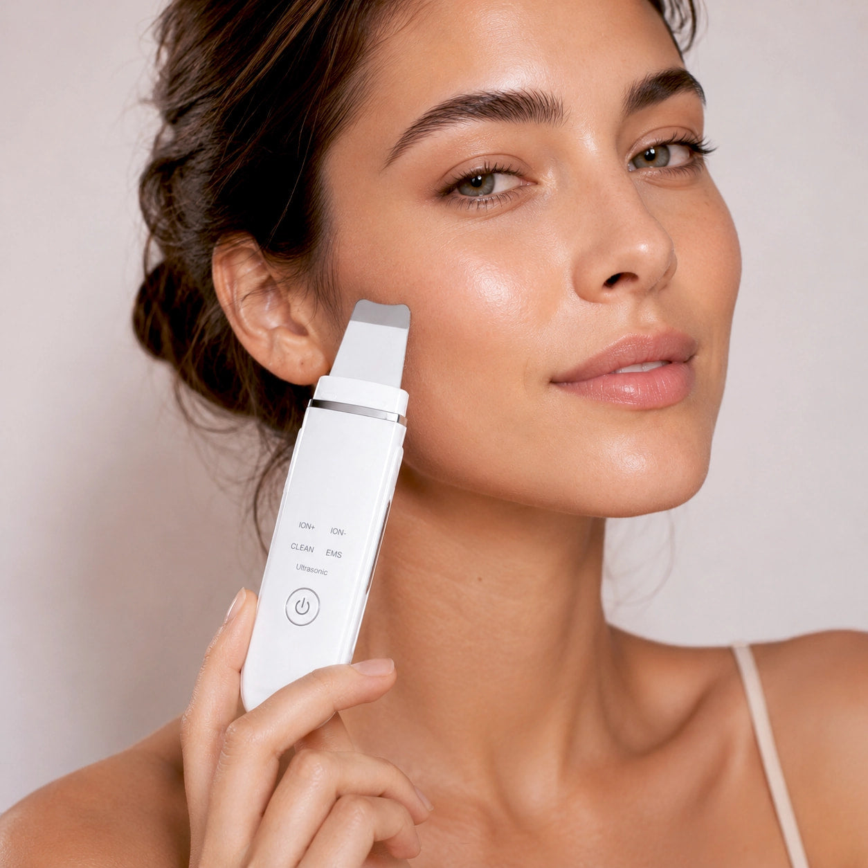 GLOWA Pure – 4-in-1 Ultraschall Gesichtsreiniger mit EMS Lifting & LED-Lichttherapie